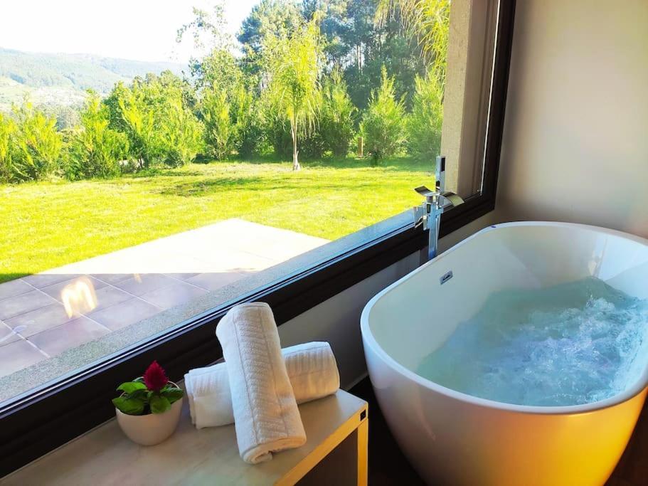 Casa Nueva De Vigo Rural Mos Con Jacuzzi Y Chimenea Para Escapada Romantica ภายนอก รูปภาพ